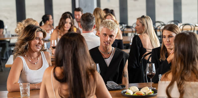 07:30: Ungkaren Australia (S10 E5) (S10) | FEM | 2/5 2026