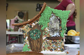 Crazy Cookie Builds, Season 1: Fairy Houses and Holiday Art