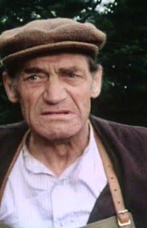 Teddy Turner as 