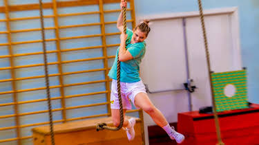 14:20: Gym: Separert ved fødselen | NRK 2 | 4/30 2026