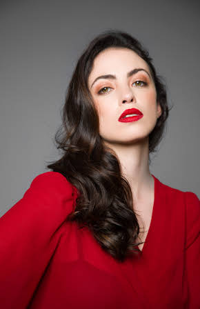 Lucía Gómez-Robledo as 