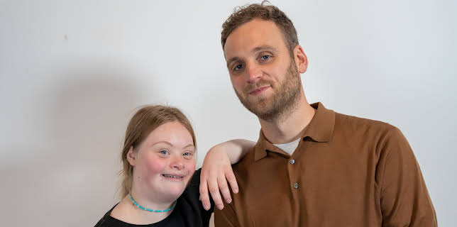 06:00: Bestimmt deine Familie, wer du heute bist? | ZDFneo | 11/1 2025