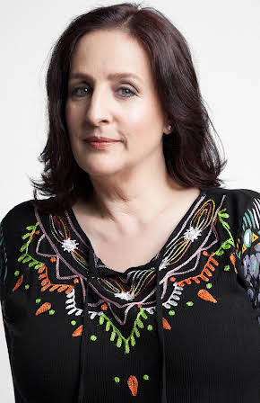 Pilar Ixquic Mata as 