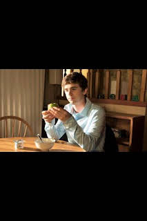 03:58: The Good Doctor (T1): Ep.8 Manzana | AXN | 8/27 2026