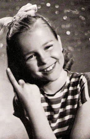 Cornelia Froboess as 