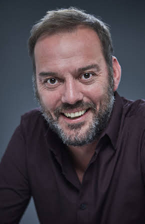 Laurence Saunders as 