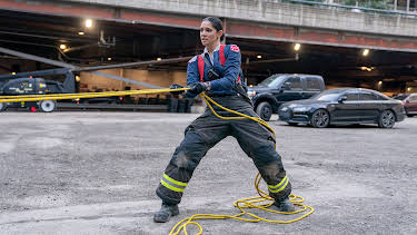 02:45: Chicago Fire (S14 E6) (S14) | Viasat Series | 5/12 2026