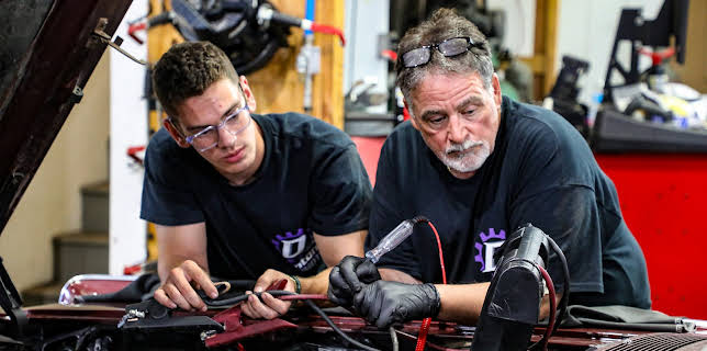 10:05: Last Chance Garage (S1 E1) (S1) | Discovery Channel | 2/3 2026