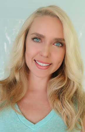 Karin Brauns as 