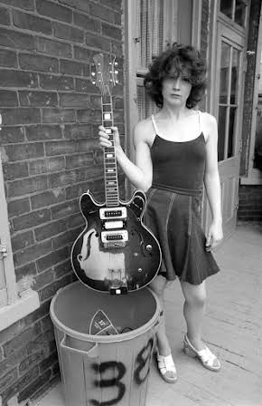 Dorothée Berryman as 