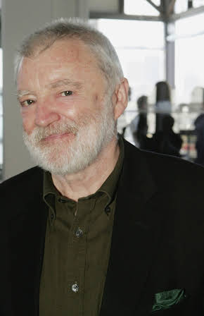 Max Cullen as 