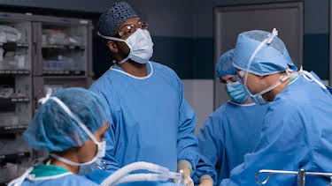 4:00 AM: New Amsterdam (S4 E21) (S4) | 5 Select | 12/23 2025