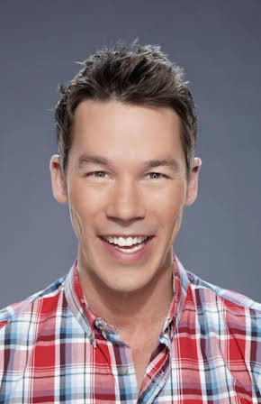 David Bromstad as 
