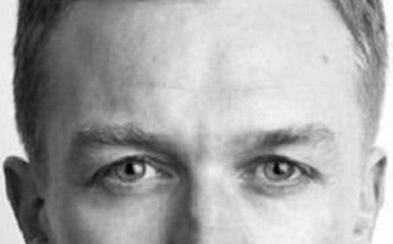 Steven Robertson