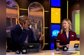 Bonjour! Sports Talk: Season 2022: November 29, 2022 (Jonathan Tannenwald, Kevin Finn)