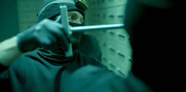 22:00: Inside the Heist (S1 E4) (S1) | ID | 2/8 2026