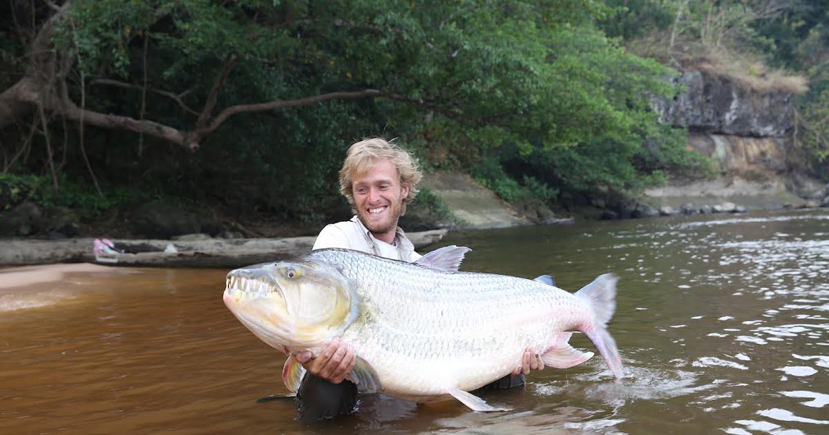 12/10 01:30 | Big Fish Man på Animal Planet