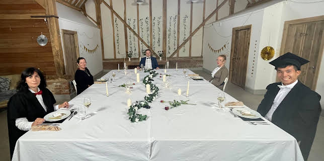 4:40 PM: Come Dine with Me | More 4 | 12/5 2025