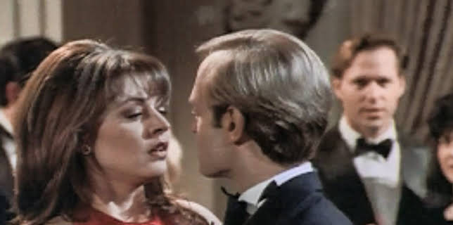 9:10 AM: Frasier | Channel 4 | 12/3 2025