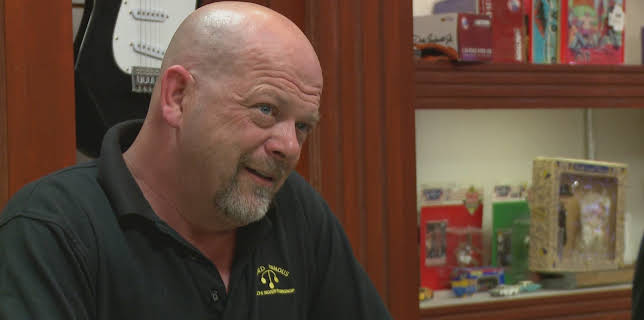 04:30: Pawn Stars (S18 E15) (S18) | Viasat 4 | 2/5 2026