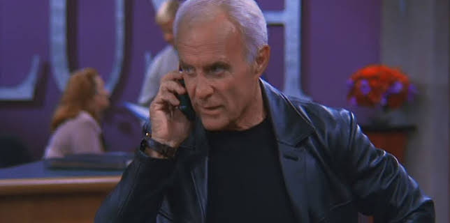 07:00: Just Shoot Me! (S4 E10) (S4) | TV6 | 2/19 2026