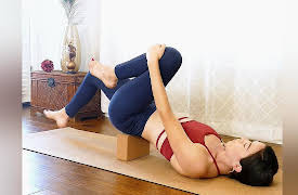 30 Day Yoga Power Up! For Strength and Confidence: Day 1 - Core Strength! Buidling Your Plank