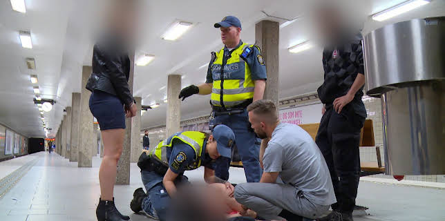 00:25: T-banen Stockholm (S8 E7) (S8) | MAX | 1/8 2026