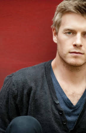 Rick Cosnett as 