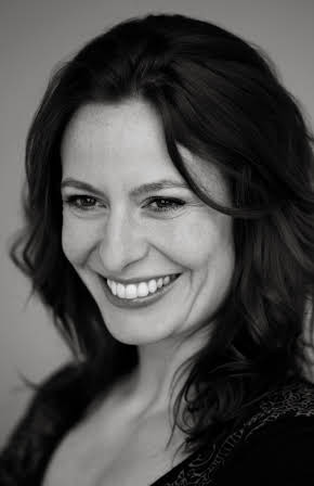 Sara Dögg Ásgeirsdóttir as 