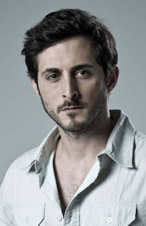 Tomer Kapon as 