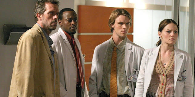 22:10: Dr House | Sixx | 2/18 2026