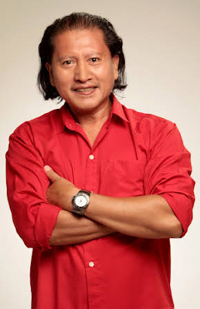 Ronnie Lazaro as 