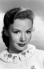 Piper Laurie como 