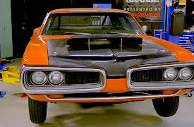 Hot Rod Garage: Bolt-On Overdrive for the Hemi-Powered Super Bee!