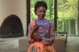 Barnens bokhörna: Lupita Nyong'o läser Sulwe