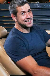 20:44: Joyas sobre ruedas: 1975 Jensen Healey | Discovery Max | 3/31 2026