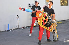 This is Mark Rober, Season 1: Super-Sized Toys