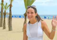 Bargain-Loving Brits in the Sun