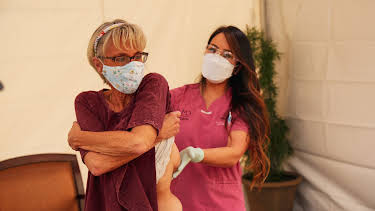 00:25: Dr. Pimple Popper (S4 E3) (S4) | TLC | 6/21 2026