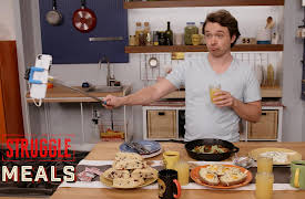 Struggle Meals S1: Party for Pennies