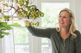 Fixer to Fabulous, Season 1: Dreary Home Gets Bright Update