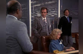 Scarecrow and Mrs. King Season 1: The Mole