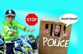 Alex TubeFun: Alex's Police Officer Pretend Play!