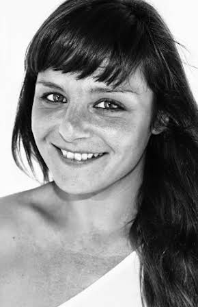 Estefanía de los Santos as 