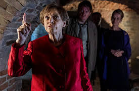 Miss Merkel: Murder in the Castle