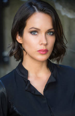 Aria DeMaris as Lucia