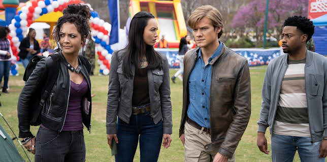 1:00 AM: MacGyver (S5 E15) (S5) | Paramount | 12/12 2025