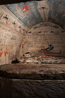 16:50: Tesoros perdidos de Egipto: El perfume de Cleopatra | Discovery Max | 8/2 2026