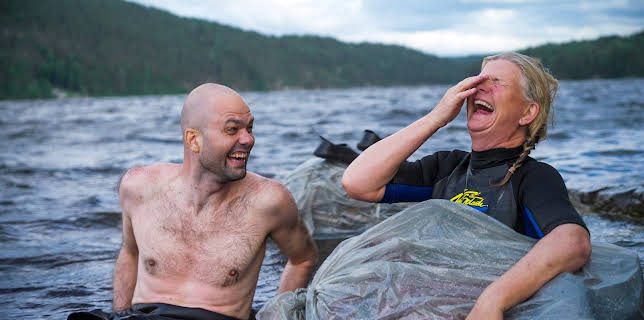 14:20: Frifot med Anne Lindmo: Mål uten mening | NRK 2 | 11/11 2025