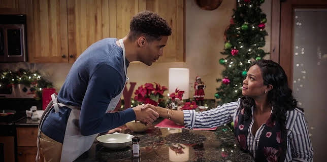 1:45 PM: A Picture Perfect Christmas | Channel 5 | 11/16 2025